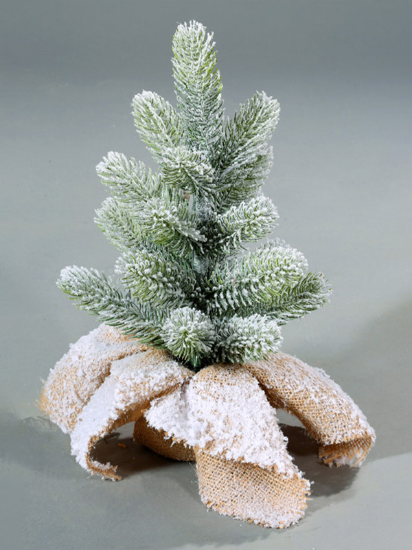Kerstsneeuwboom 9A3A8843